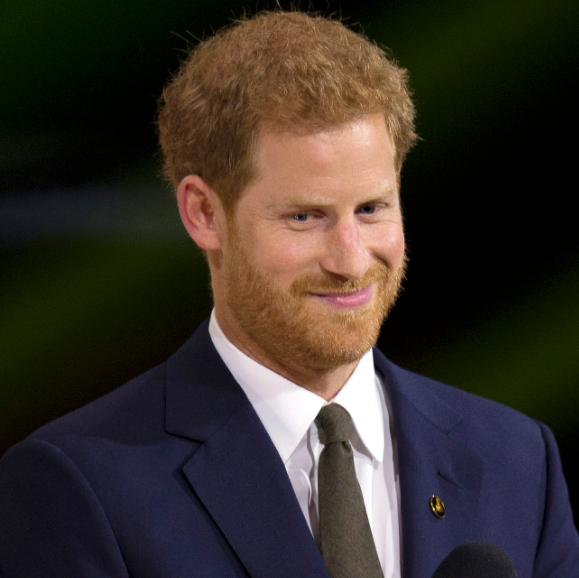 Принц Гарри хочет уладить отношения с семьей и вернуться в Великобританию