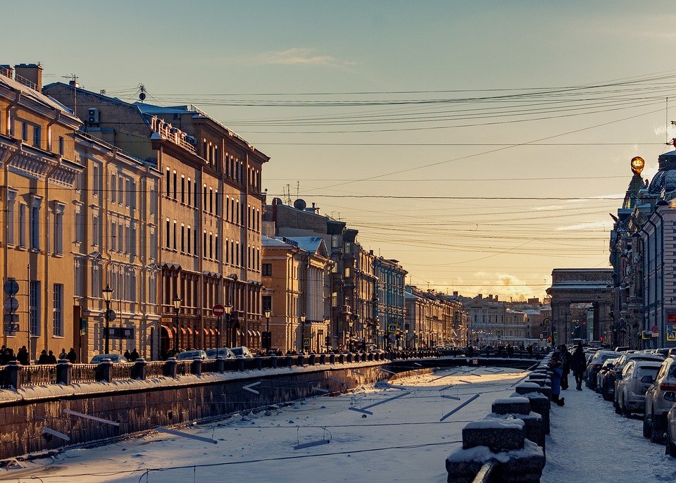 Дефицит соцобъектов в Петербурге растёт, несмотря на инвестиционные программы