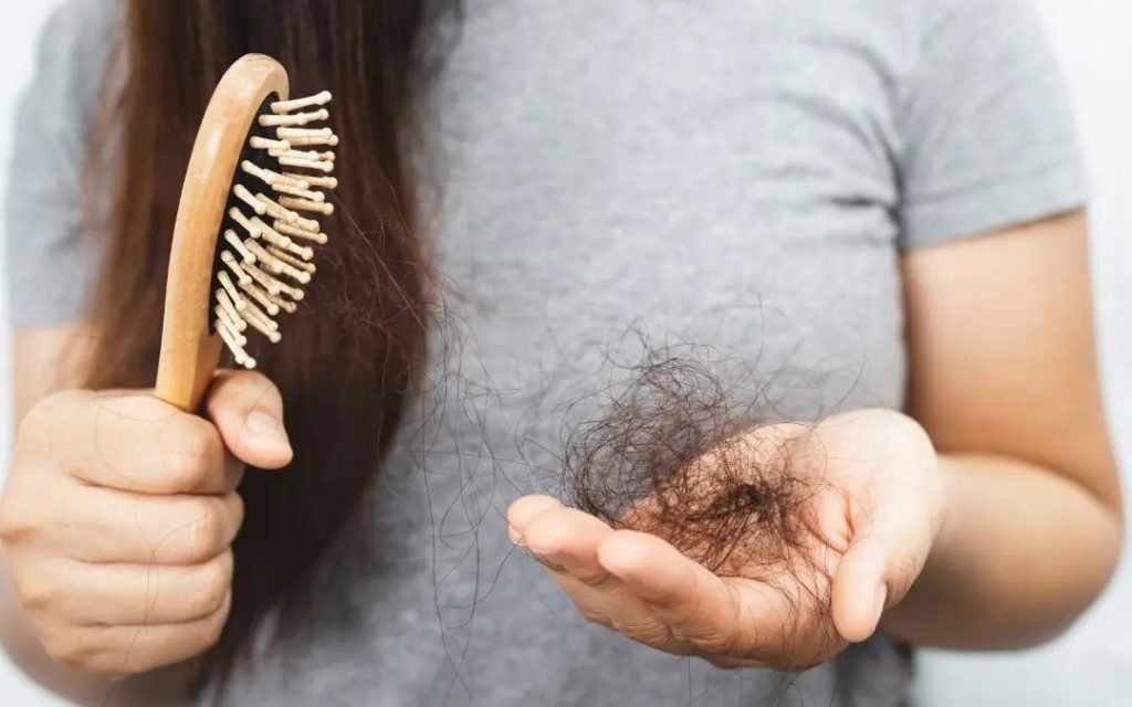 Диетолог перечислила продукты для предотвращения выпадения волос