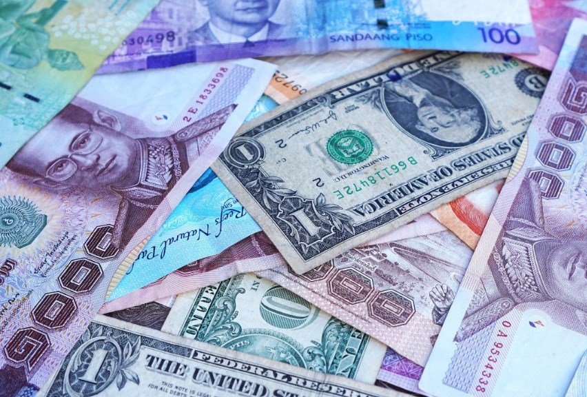 Экономист Кузнецов предрек ослабление валюты США и Китая в «экономических войнах будущего»