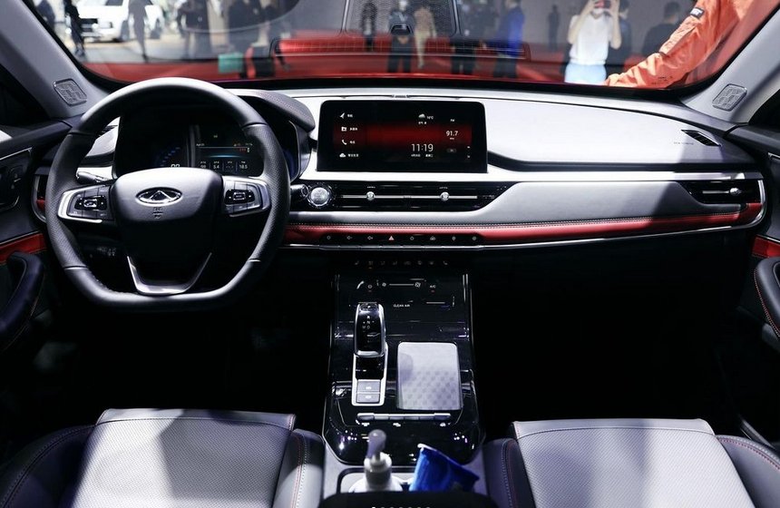 В России может появиться новый конкурент Toyota Camry