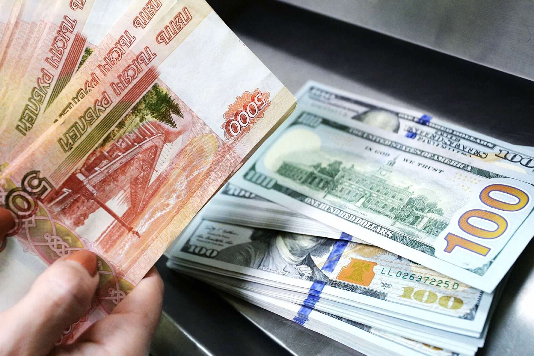 Аналитик Деев рассказал, какая динамика курса ожидает рубль