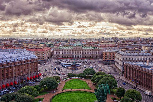 Разрушение объектов культурного наследия приведет к потере Петербургом туристической привлекательности