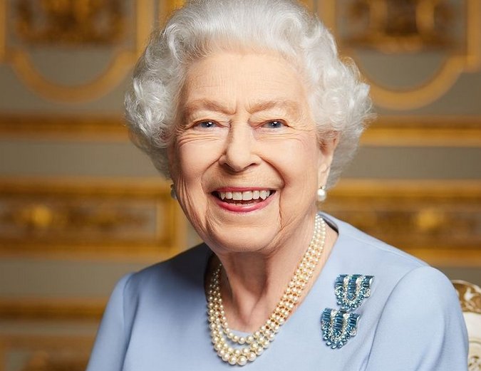 Опубликован последний официальный портрет королевы Елизаветы II