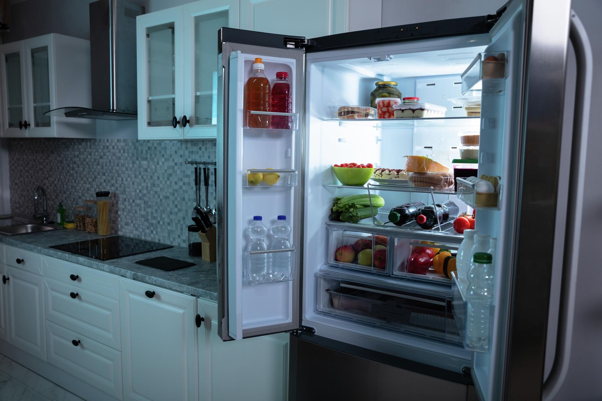 Челябинские ученые пытаются создать экологичный холодильник