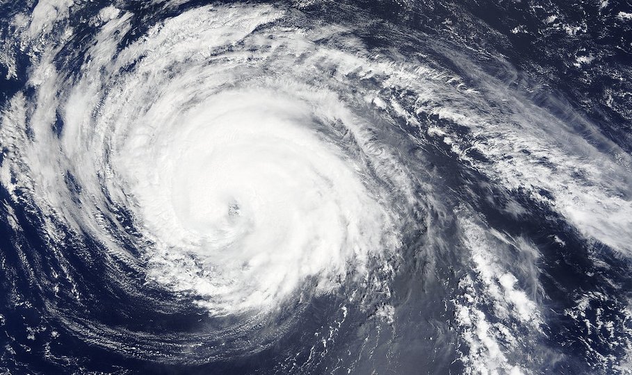 Более миллиона человек пострадали от тайфуна "Кардинг" на Филиппинах