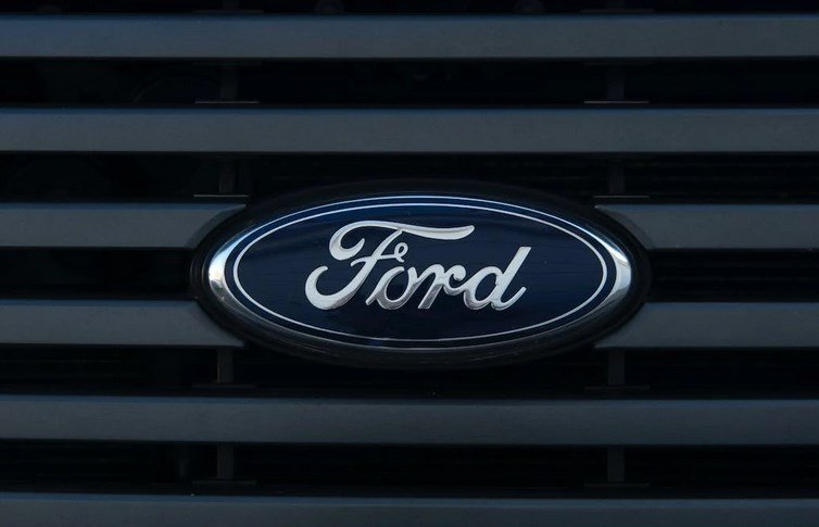 Автоконцерн Ford объявил о борьбе с перепродавцами их эксклюзивных моделей