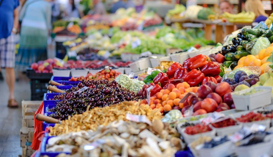 BIP: Испания столкнулась с массовой кражей фруктов и овощей прямо с полей