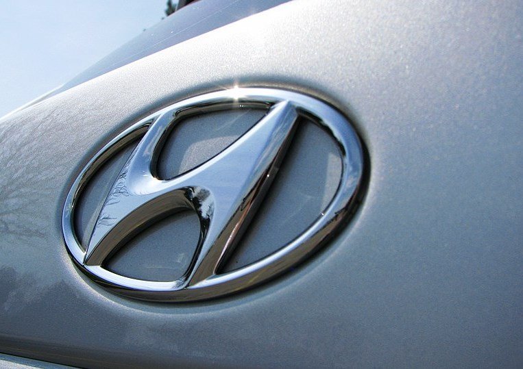 Hyundai Sonata 2024 модельного года засветился на шпионских фото