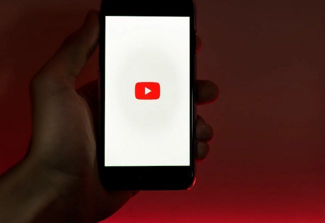 YouTube упростил правила использования в видео ненормативной лексики