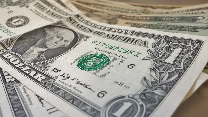 Журналист Закария: "США ждёт крах экономики из-за отказа мира от доллара"