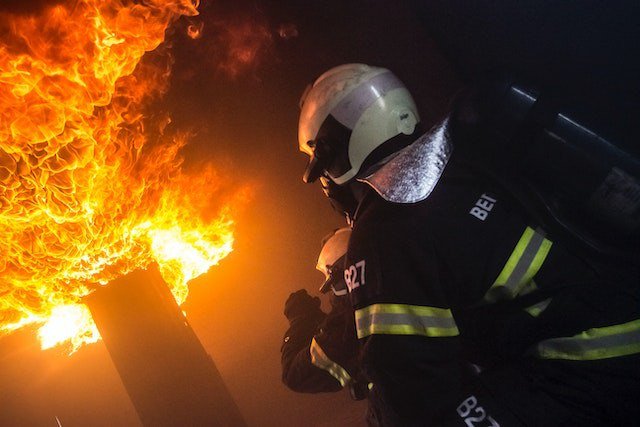 В центре Санкт-Петербурга в результате пожара в квартир погиб один человек