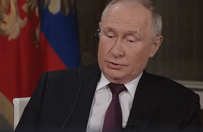 Стилист Дубинин: Путин выбрал для интервью галстук цвета власти и… 