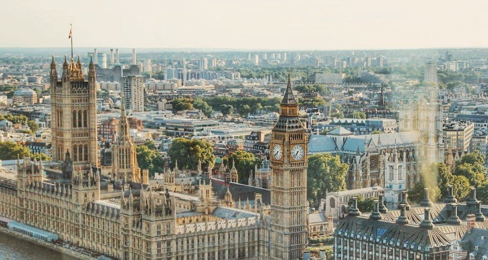 Мэр Лондона призвал конфисковать имущество россиян