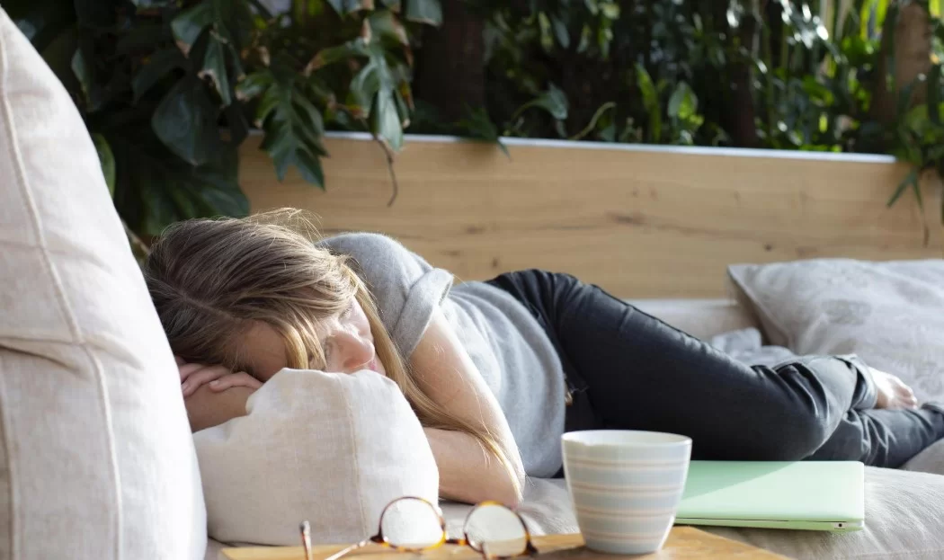 Дневной сон: вреден ли он и кому действительно подходит. Все нюансы