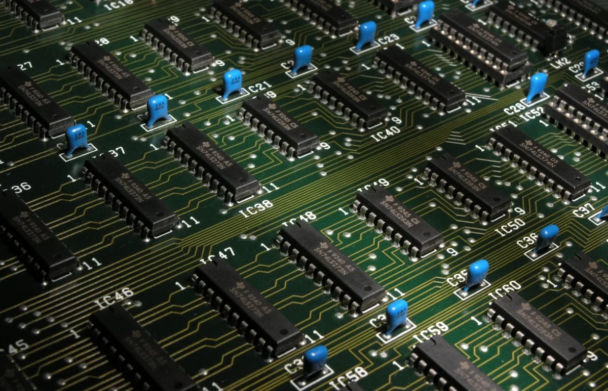 Новая материнская плата MSI B760 MPOWER для сокета LGA1700: особенности и недостатки