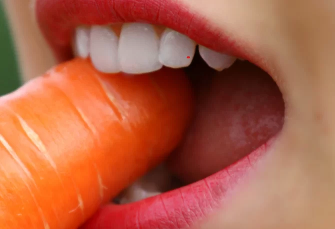 Ученые объяснили влияние химических сигналов на микробиом полости рта