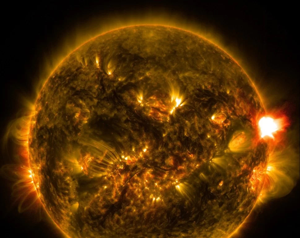 Солнце выделяется среди звезд: вспышки и пятна не всегда связаны