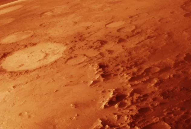 Ученые выяснили, что тонкий лёд мог защищать озёрную воду на замерзающем Марсе