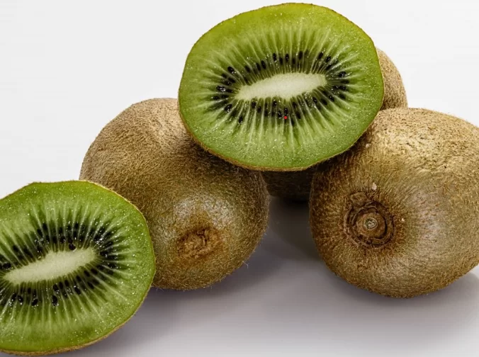 Ученые назвали фрукт, который ведет к улучшению состояния кожи изнутри