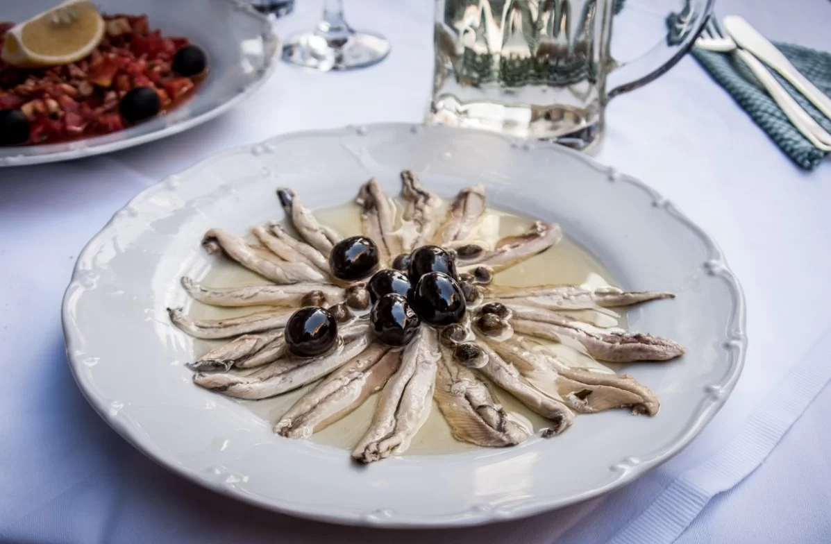 Ученый выяснил, почему анчоус в Черном море не подчиняется правилам климата