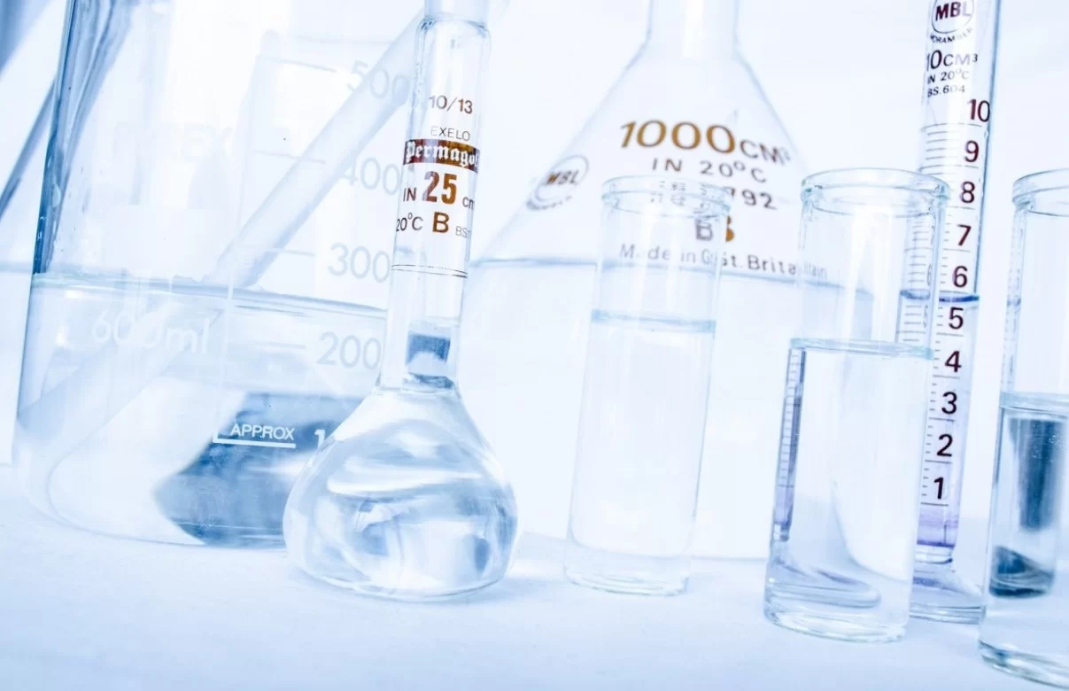 Учёные из Университета Нагои объяснили «эффект первой ночи» работы мозга человека