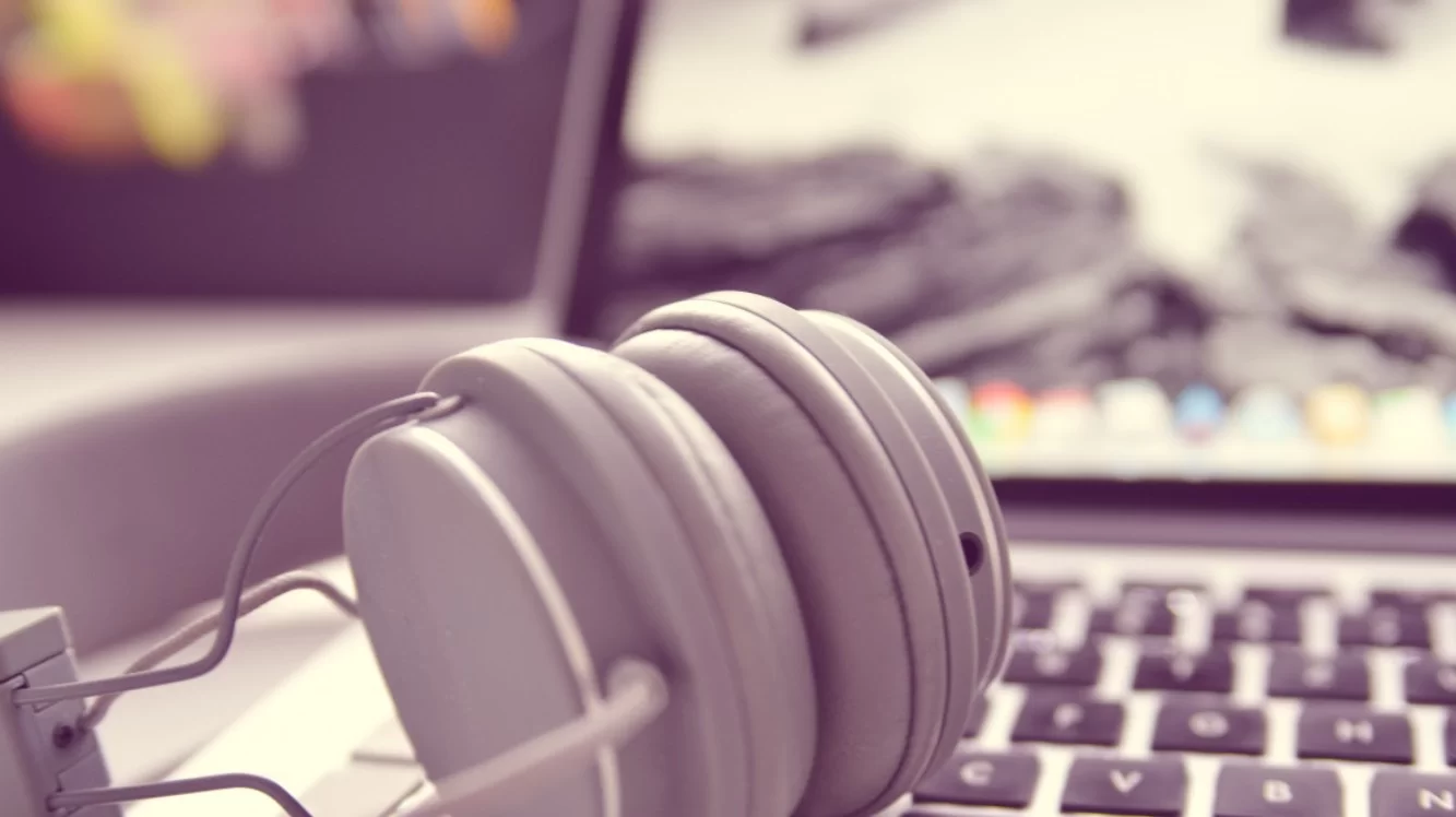 Исследование показало, что фоновая музыка изменяет память и внимание